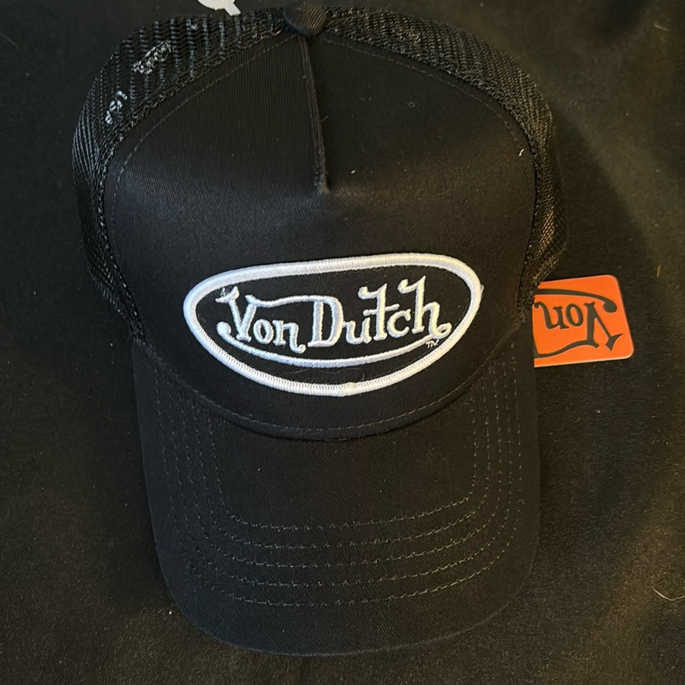 #15 New with tags Von Dutch cap